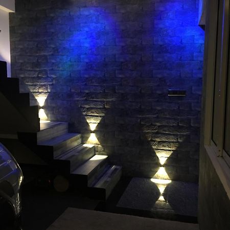 Jenushi Homestay Kandy Eksteriør billede
