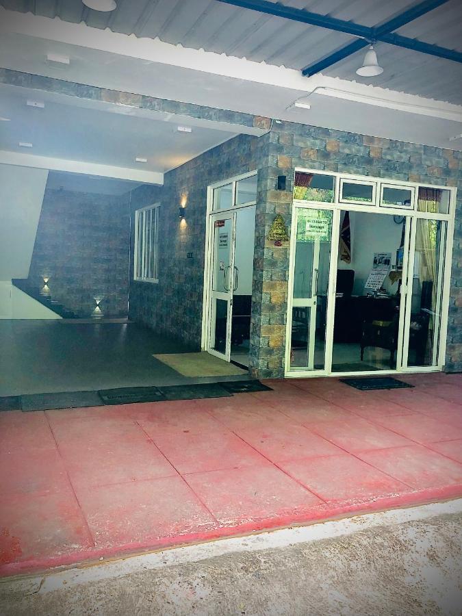 Jenushi Homestay Kandy Eksteriør billede