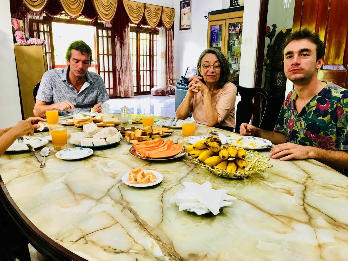 Jenushi Homestay Kandy Eksteriør billede